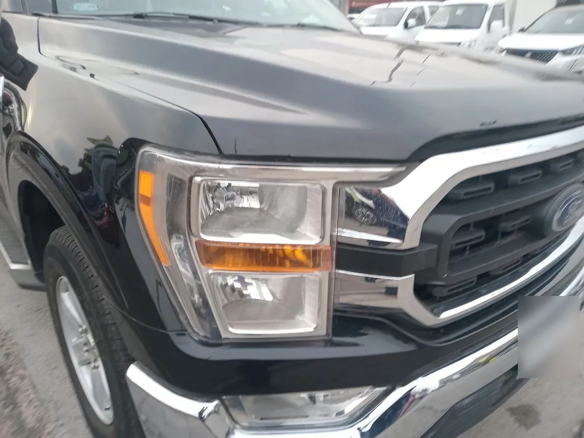 Ford F-150 3.3 Xlt Cc Dob. Cab. 4x2 At 4p año 2023