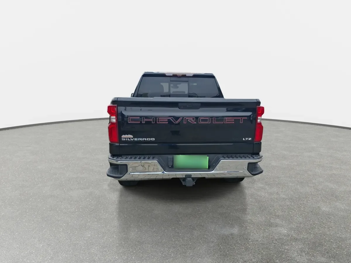 Chevrolet Silverado 5.3 Ltz 4x2 At 4p año 2022