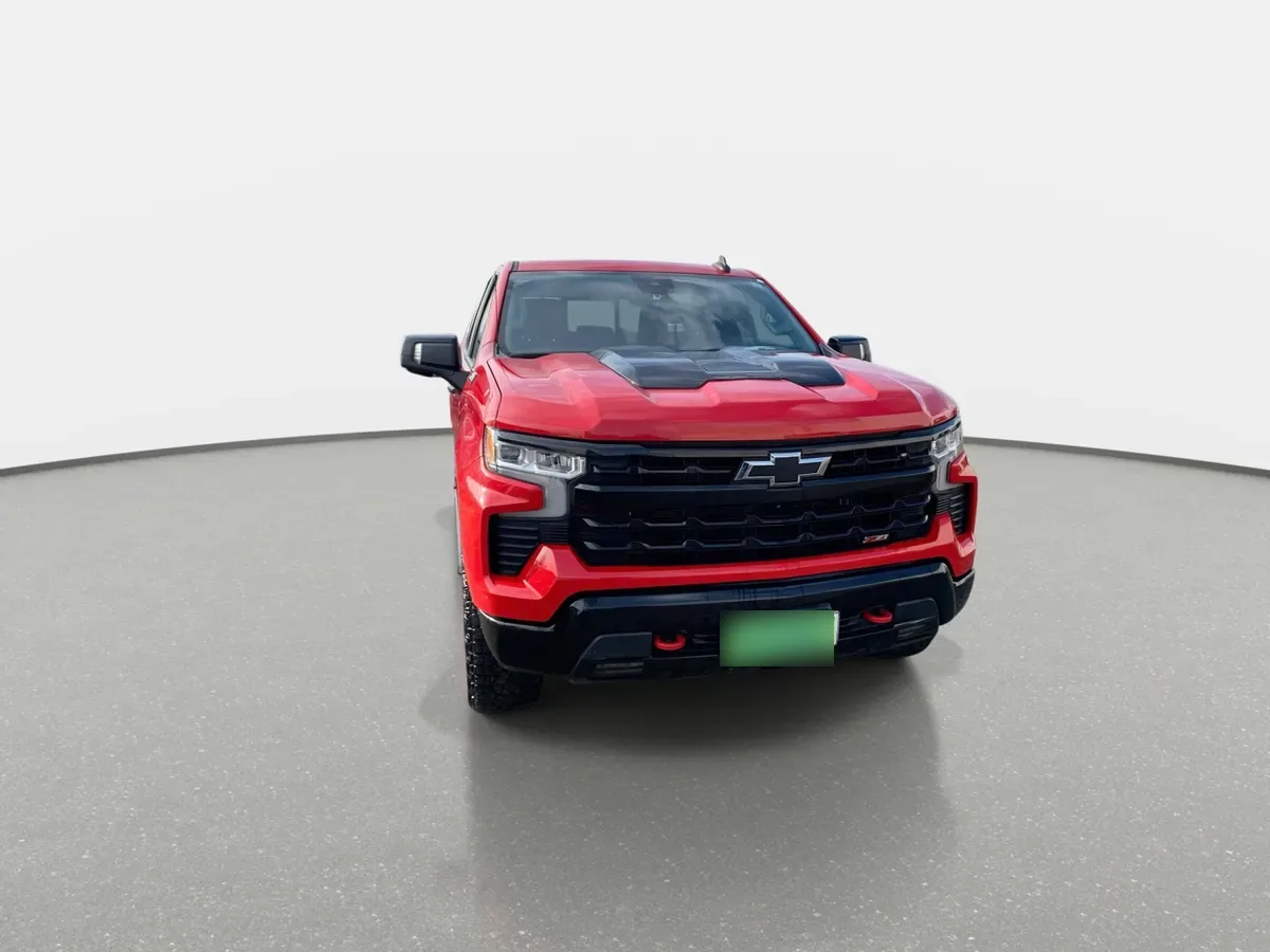 Chevrolet Silverado 5.3 Lt R Trail Boss Z71 4x4 At 4p año 2024