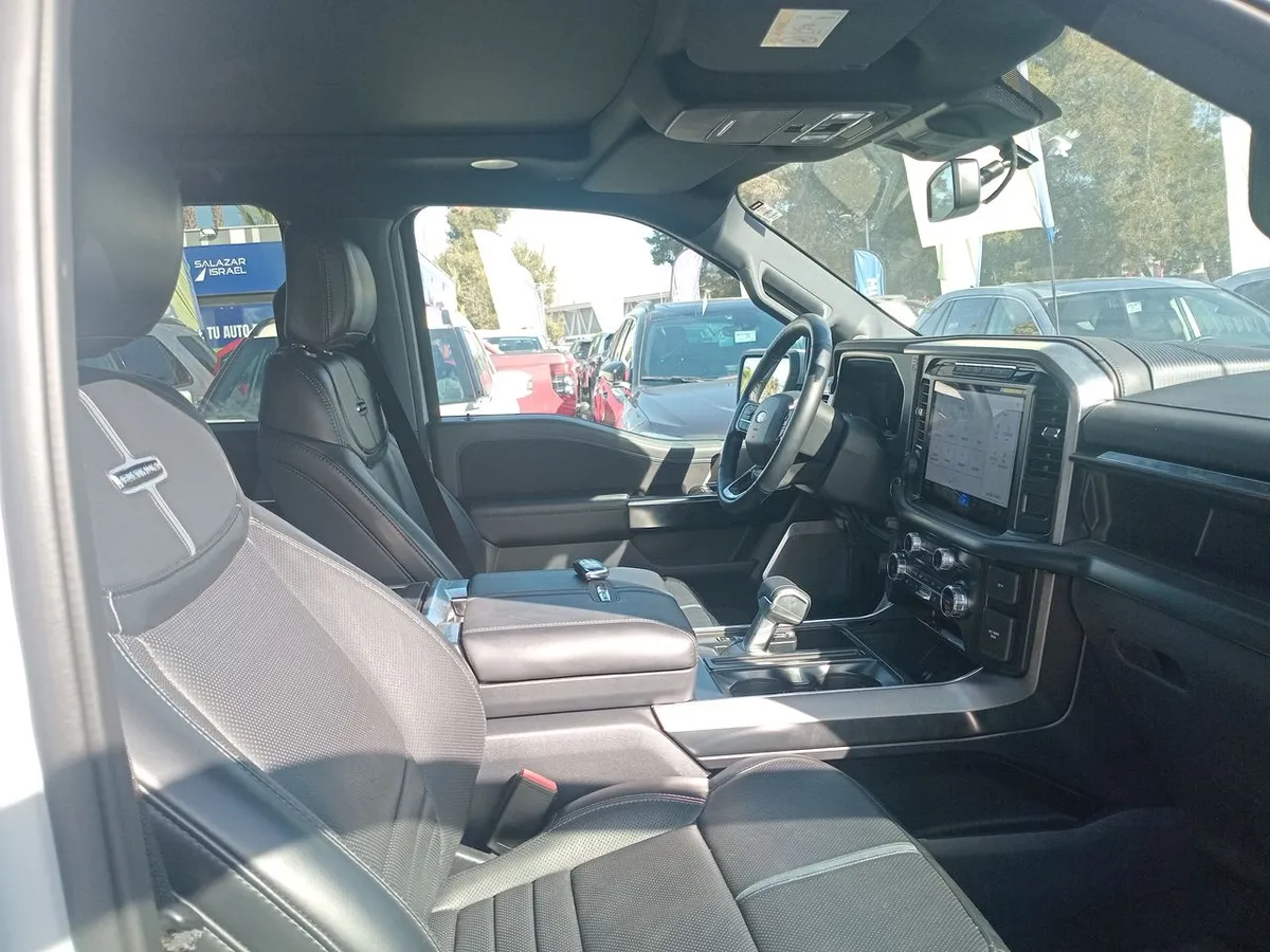 Ford F-150 3.5 Platinum Cc Dob. Cab. 4x4 At 4p año 2025