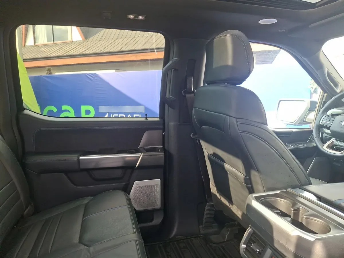 Ford F-150 3.5 Platinum Cc Dob. Cab. 4x4 At 4p año 2025