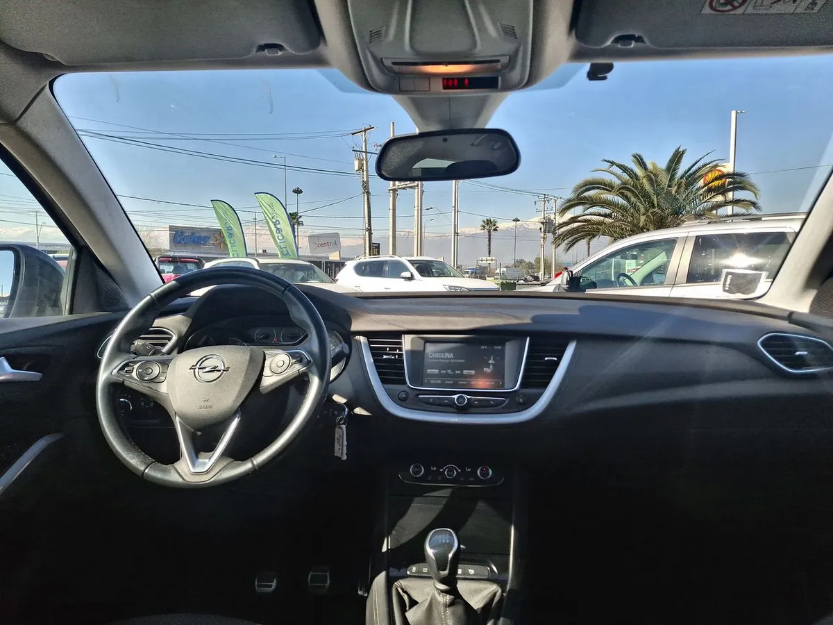 Opel Grandland 1.2t Gs Line 4x2 Mt 5p año 2022
