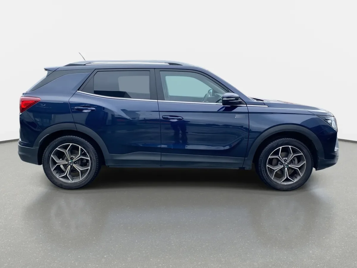 Ssangyong Korando 1.5t Glx Cg101 4x2 Mt 5p año 2022