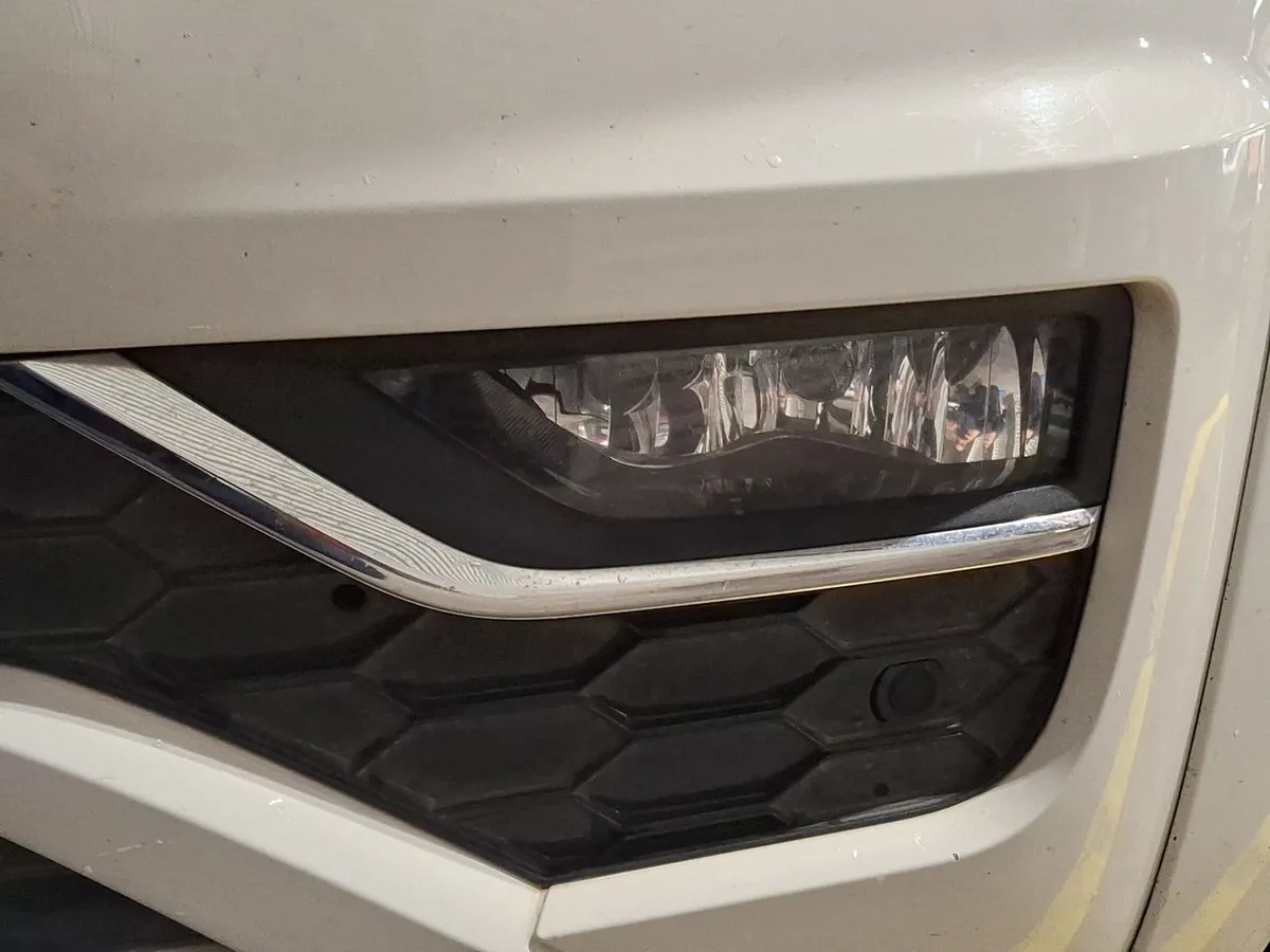 Volkswagen Amarok 2.0 Highline Diesel 4motion 4x4 Dob. Cab. At 4p año 2023