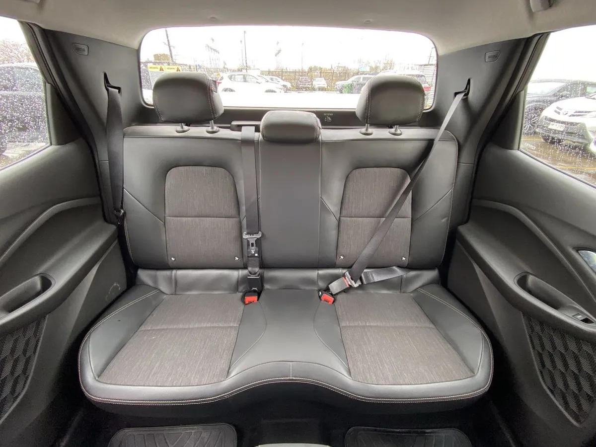 Chevrolet Montana 1.2t Ltz S 4x2 At 4p año 2025