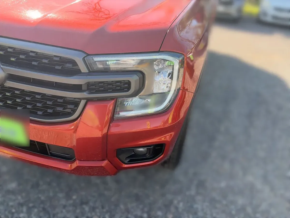 Ford Ranger 2.0 Xls Diesel 4x2 Dob. Cab. Mt 4p año 2024