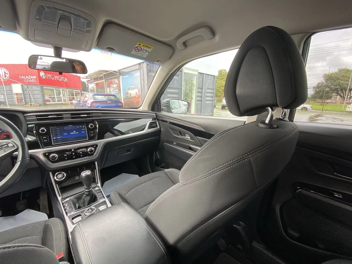 Ssangyong Korando 1.5t Glx Cg101 4x2 Mt 5p año 2022