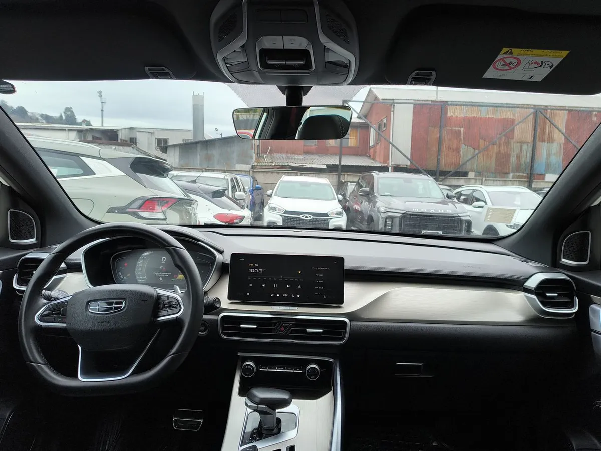 Geely Coolray 1.5 Gf Sport 4x2 At 5p año 2023
