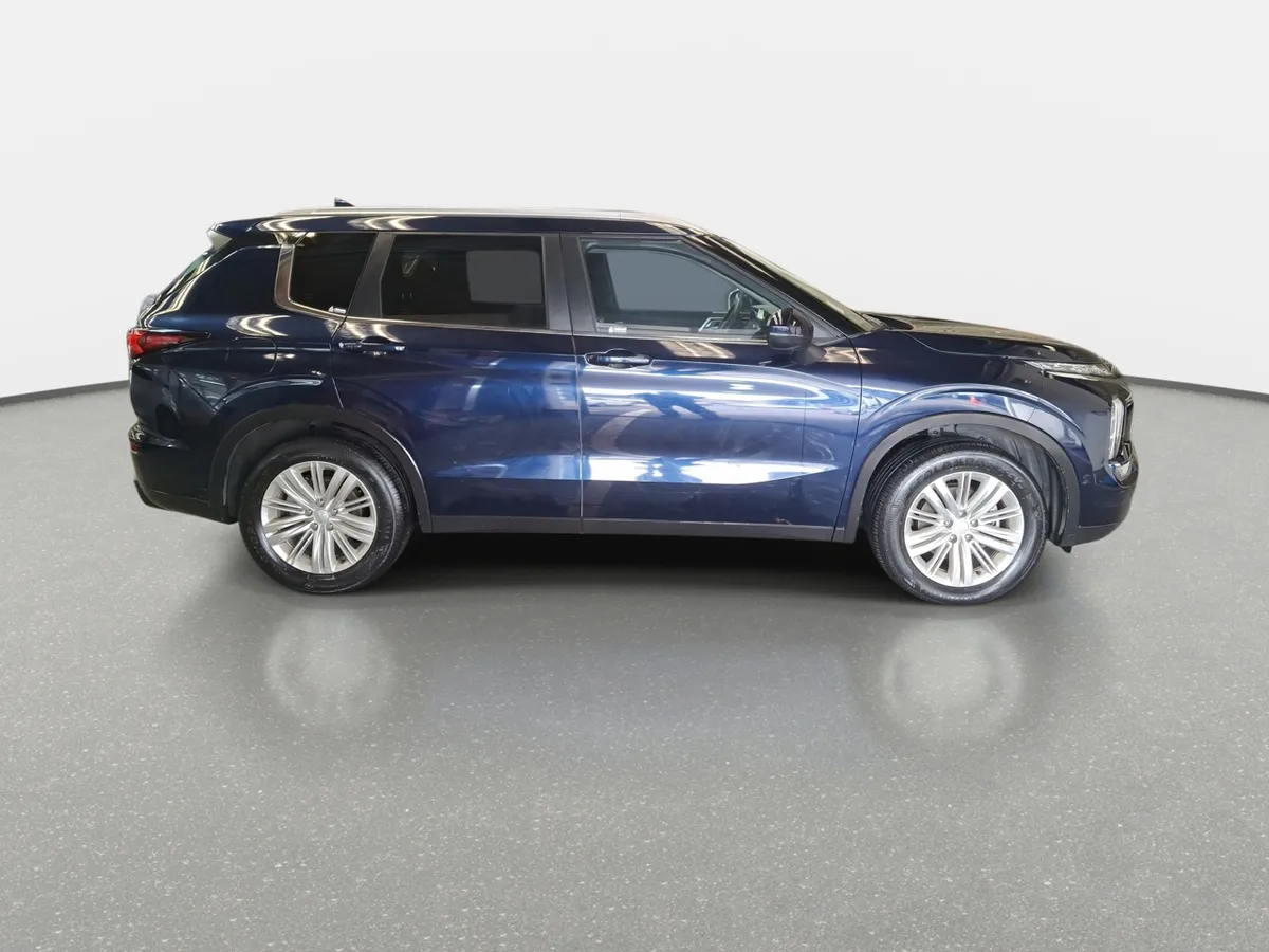 Mitsubishi Outlander 2.5 Gl P 4x2 At 5p año 2024