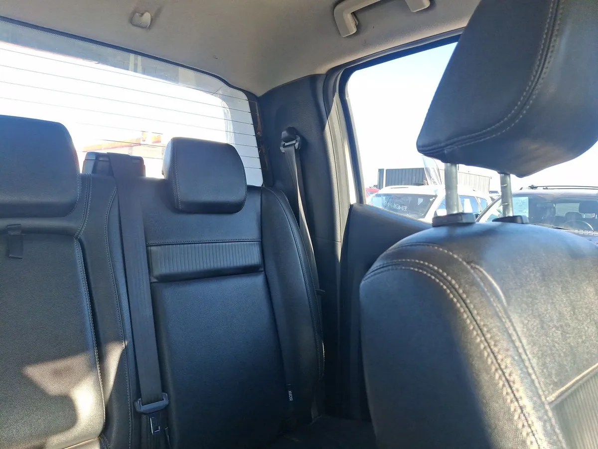 Ford Ranger 3.2 Ltd Euro 6 Diesel 4x4 Dob. Cab. At 4p año 2023