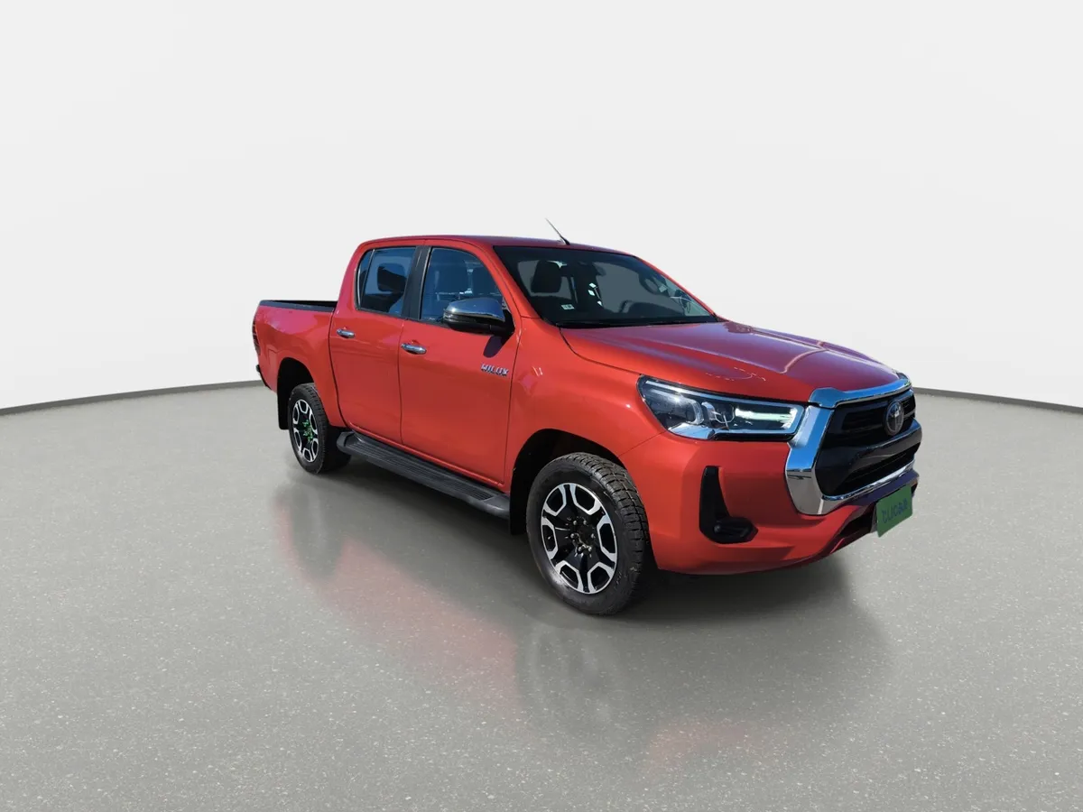 Toyota Hilux 2.8 Srv Diesel 4x4 Dob. Cab. At 4p año 2024