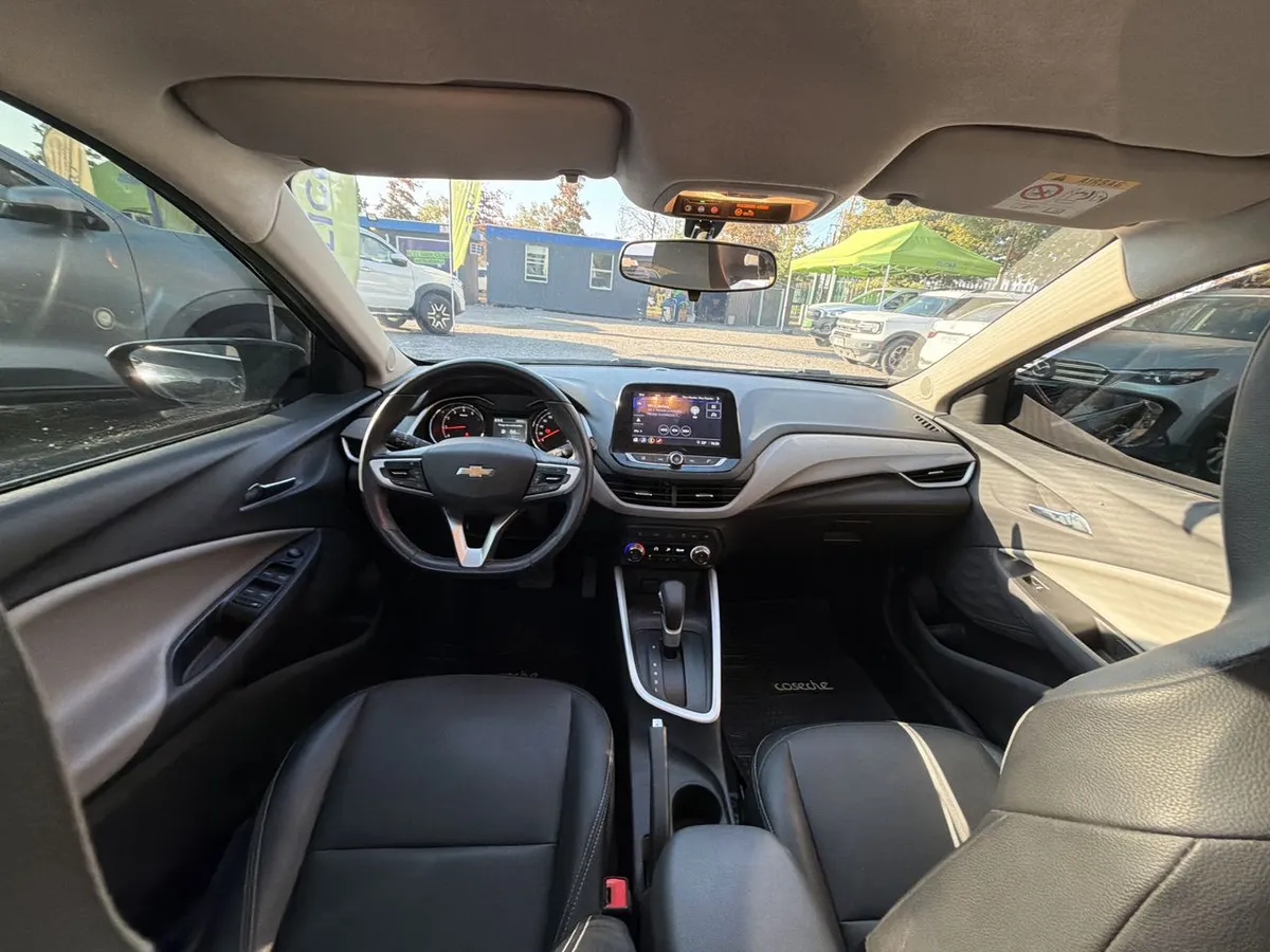 Chevrolet Onix 1.0t Premier R 4x2 Sdn At 4p año 2024