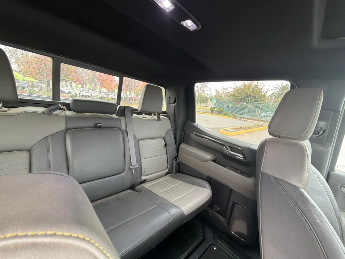 Chevrolet Silverado 6.2 Zr2 4x4 At 4p año 2024