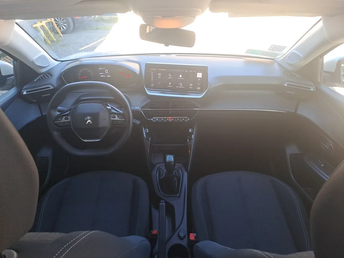 Peugeot 208 1.2 Puretech Active Pack 75 4x2 Mt 5p año 2023