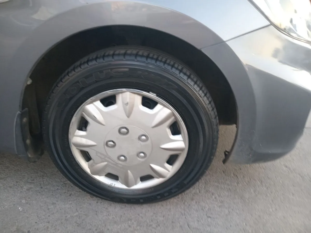 Hyundai Accent 1.4 Gl Rb 4x2 Sdn 2ab Ac Abs At 4p año 2016