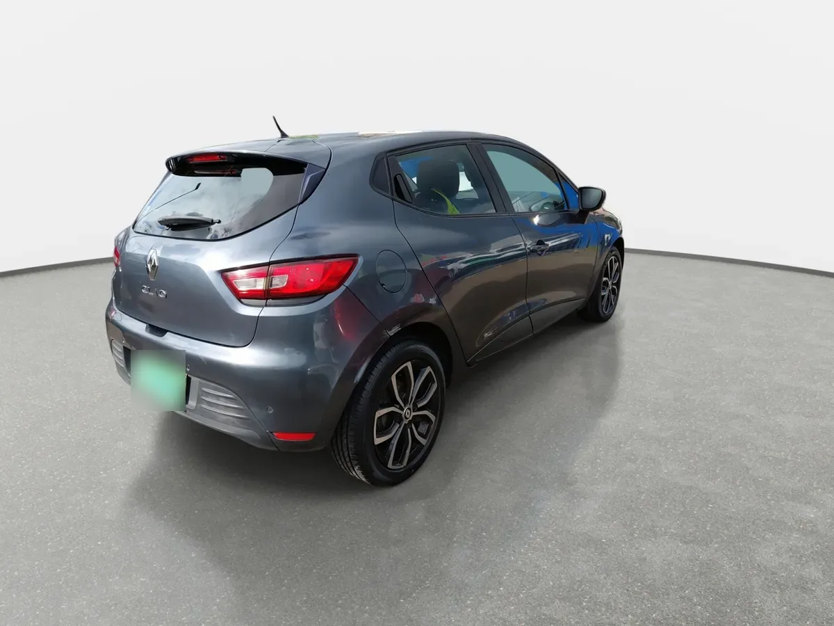 Renault Clio 0.9t Expression 4x2 Hb Mt 5p año 2020