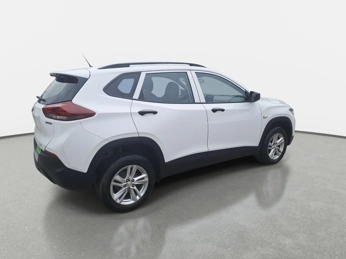 Chevrolet Tracker 1.2t Ls Fwd Mt 5p año 2023