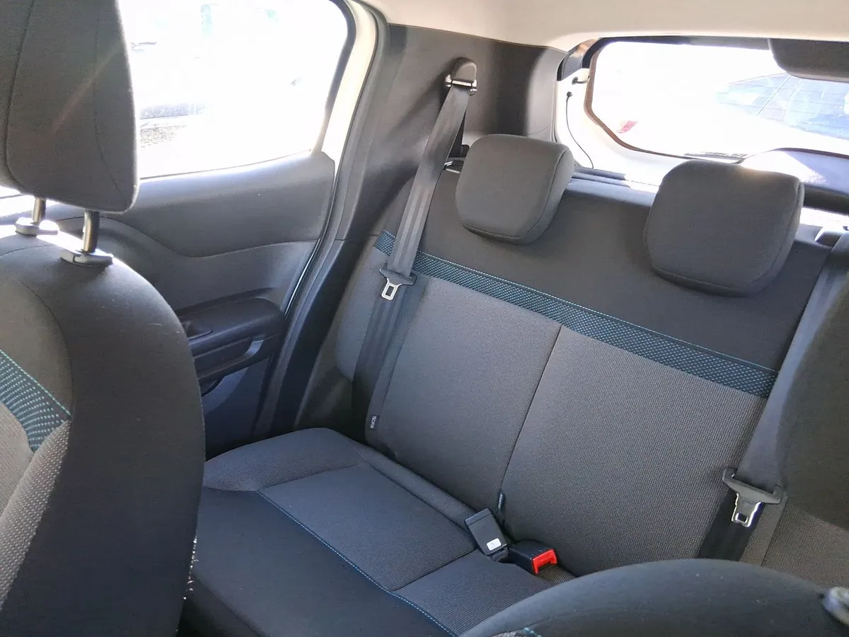 Citroen C3 1.2 Puretech Feel 4x2 Hb 82 Bvm Mt 5p año 2023