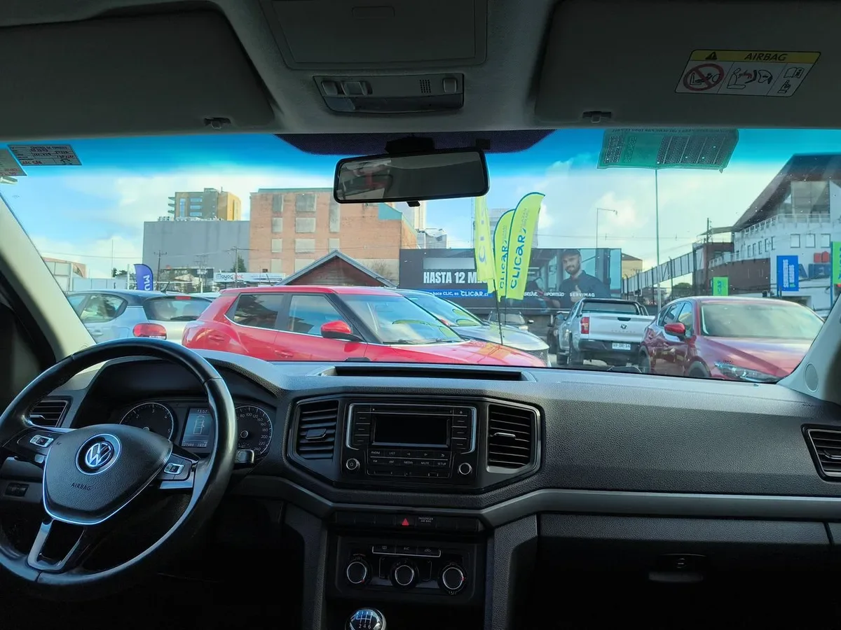 Volkswagen Amarok 2.0 Trendline Diesel 4motion 4x4 Dob. Cab. Mt 4p año 2023