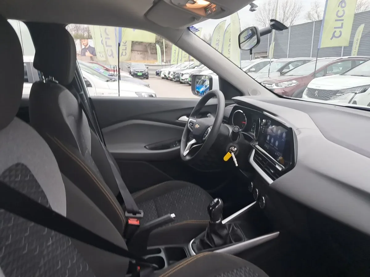 Chevrolet Montana 1.2t Lt R 4x2 Mt 4p año 2025