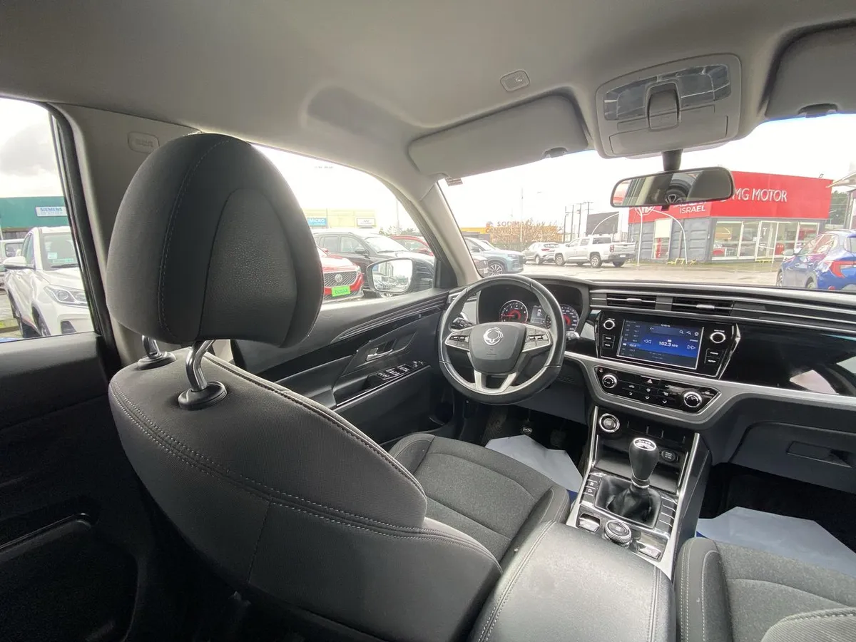 Ssangyong Korando 1.5t Glx Cg101 4x2 Mt 5p año 2022