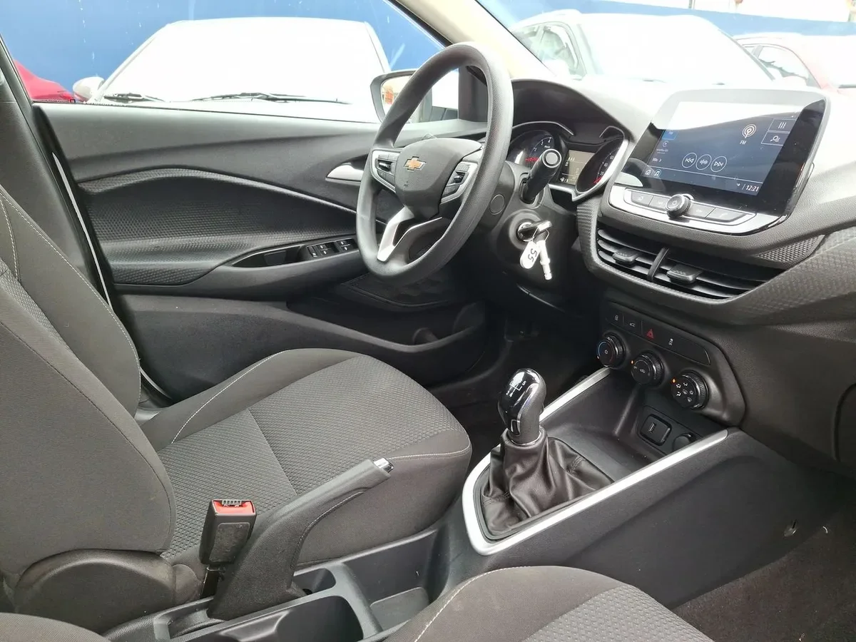 Chevrolet Onix 1.0t Lt P3 4x2 Hb Mt 5p año 2024