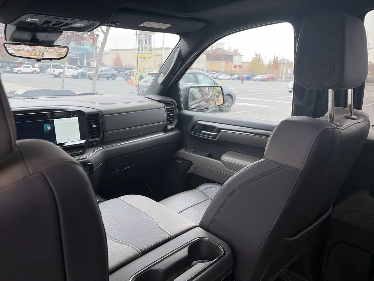 Chevrolet Silverado 6.2 Zr2 4x4 At 4p año 2024