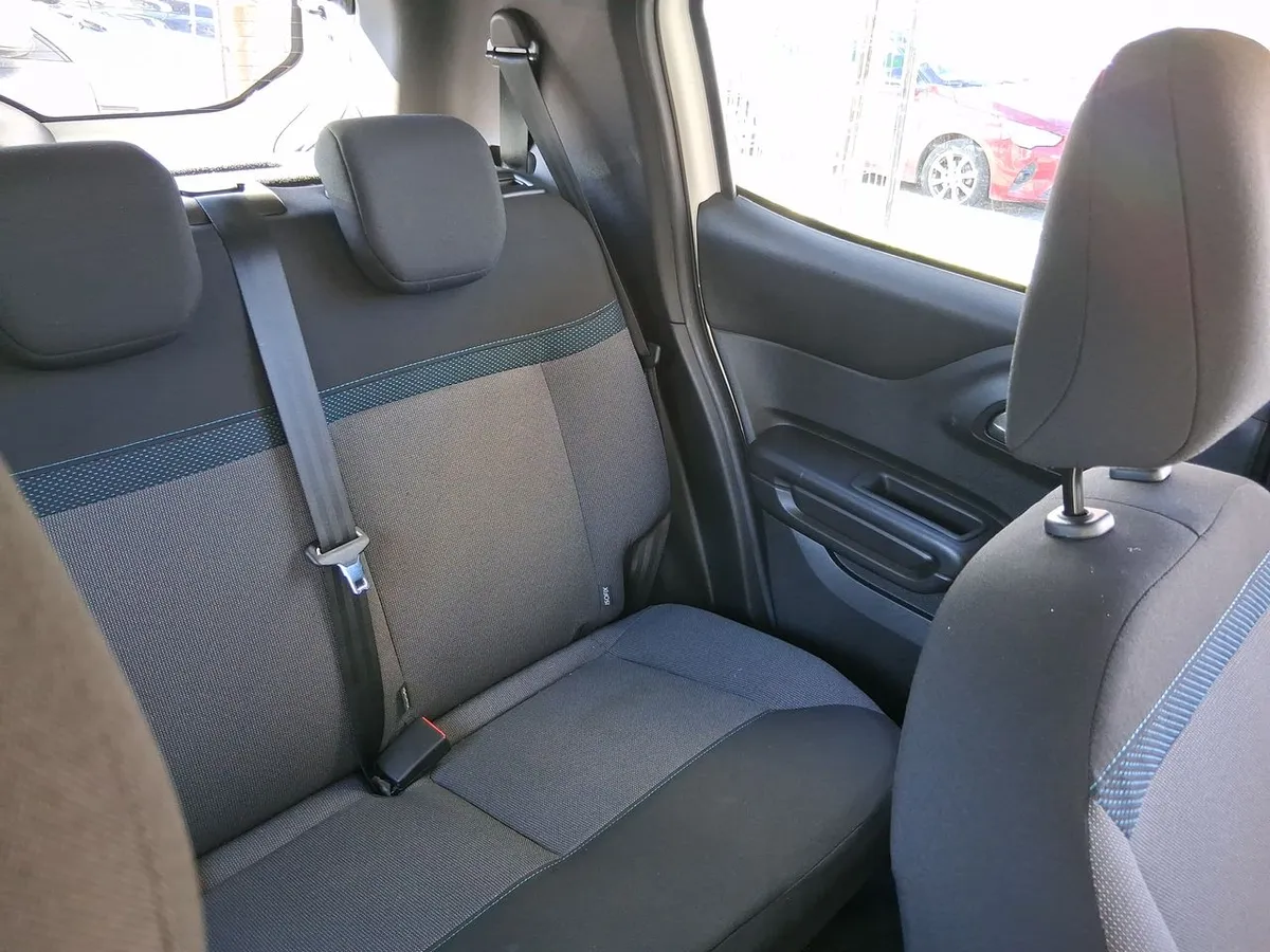 Citroen C3 1.2 Puretech Feel 4x2 Hb 82 Bvm Mt 5p año 2023