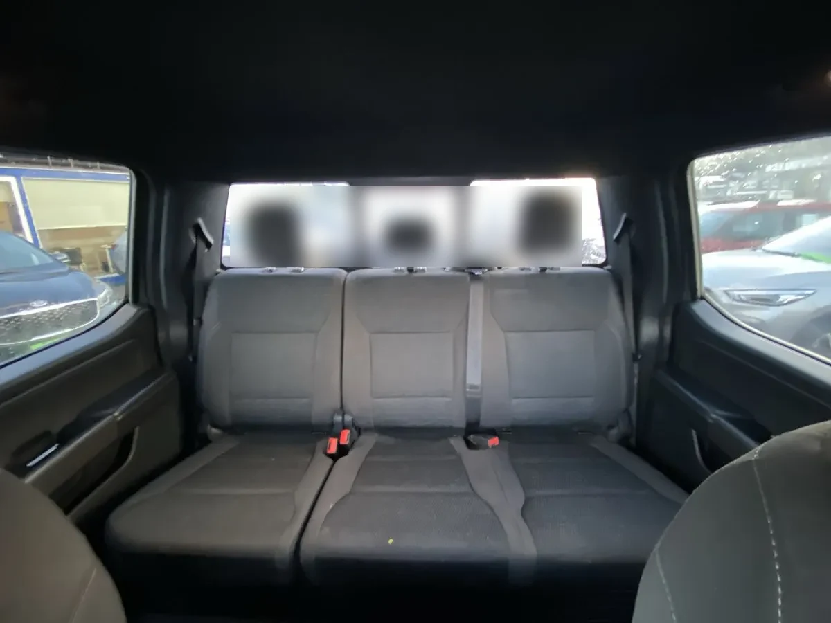 Ford F-150 5.0 Xlt Cc Dob. Cab. 4x4 At 4p año 2025