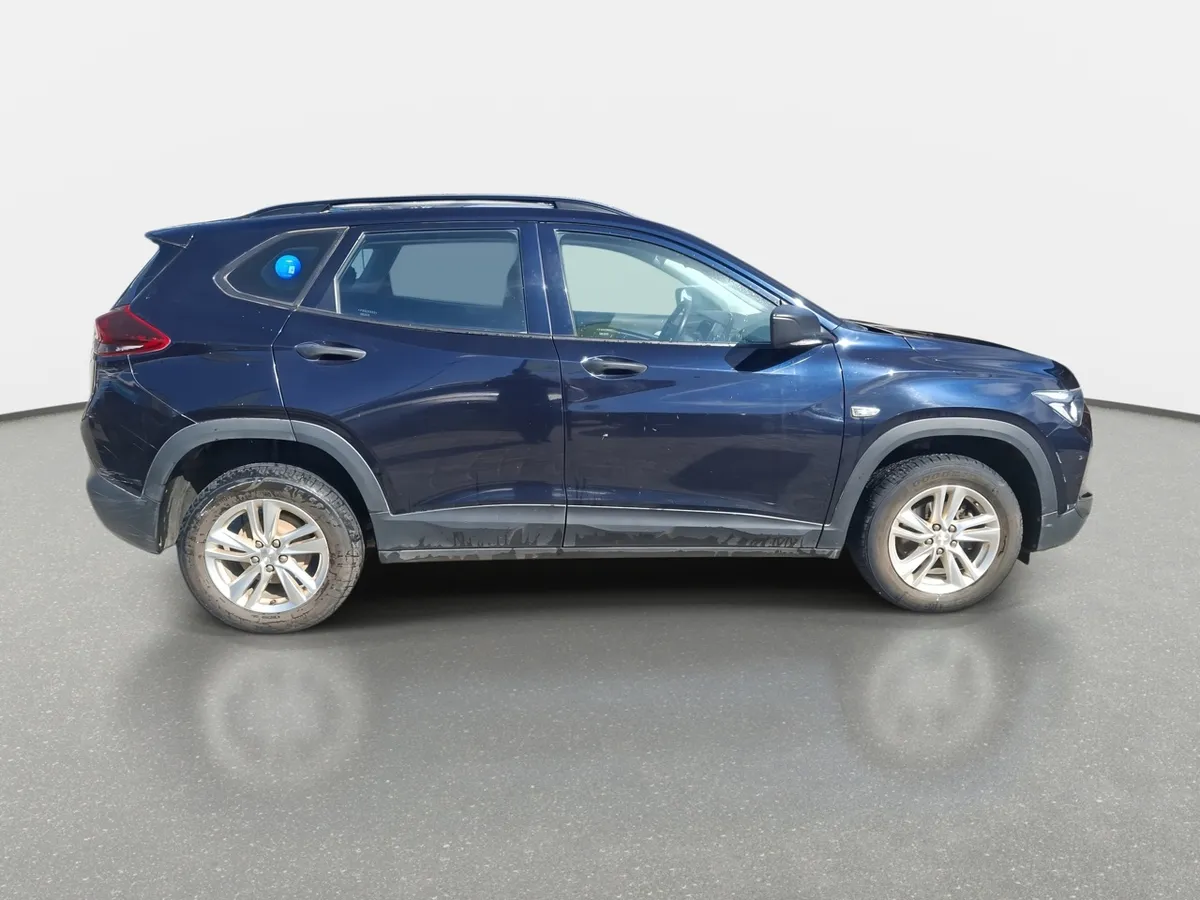 Chevrolet Tracker 1.2t Ls Fwd Mt 5p año 2022