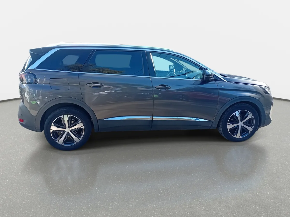 Peugeot 5008 1.6 Gt Puretech 180 4x2 Eat8 5p año 2023