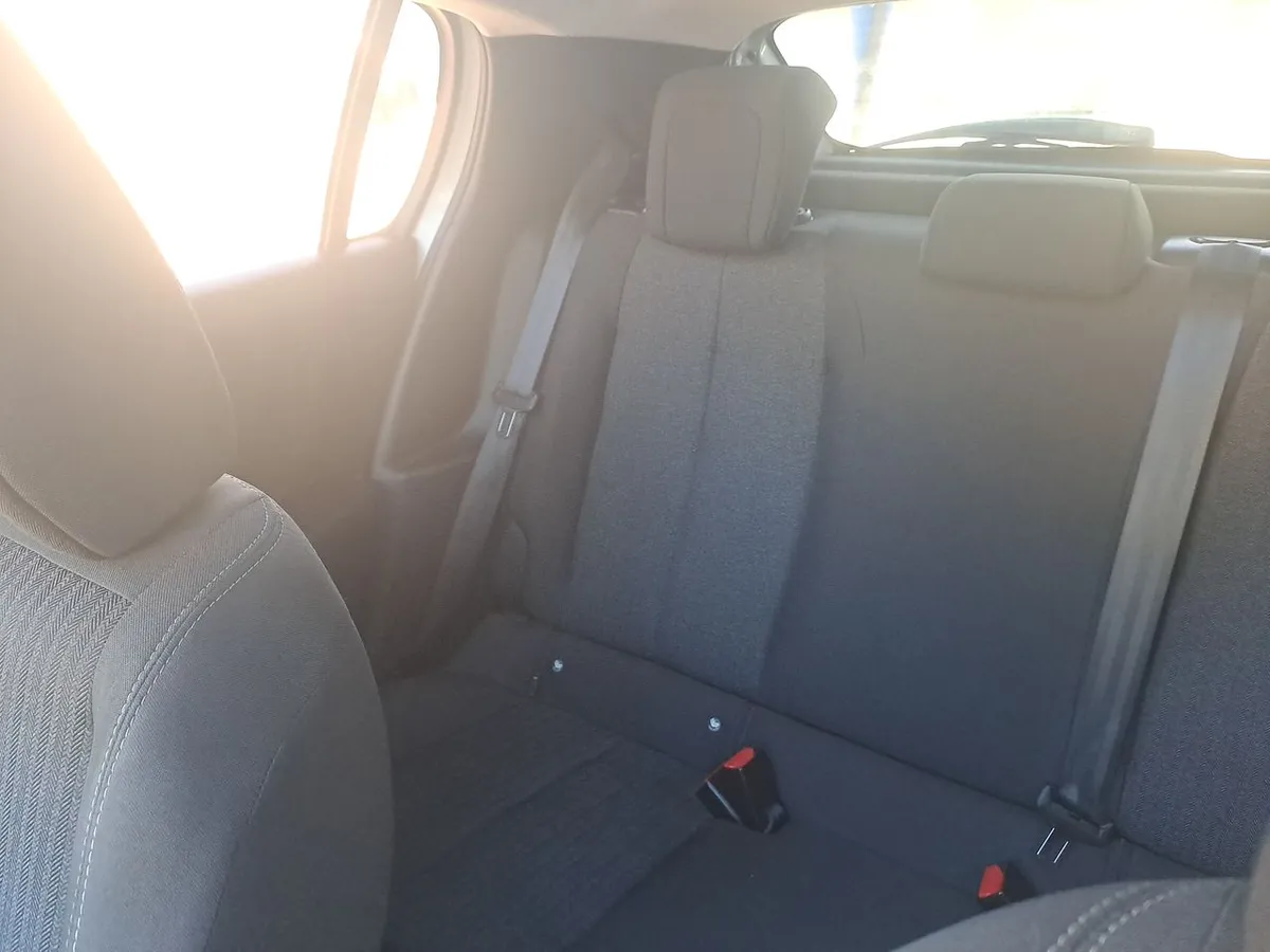 Peugeot 208 1.2 Puretech Active Pack 75 4x2 Mt 5p año 2023