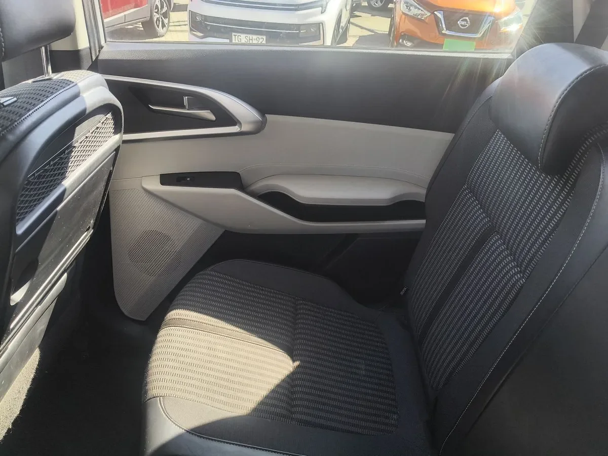 Kia Carens 1.4l Ex Turbo-Gdi Full 4x2 7dct At 5p año 2023
