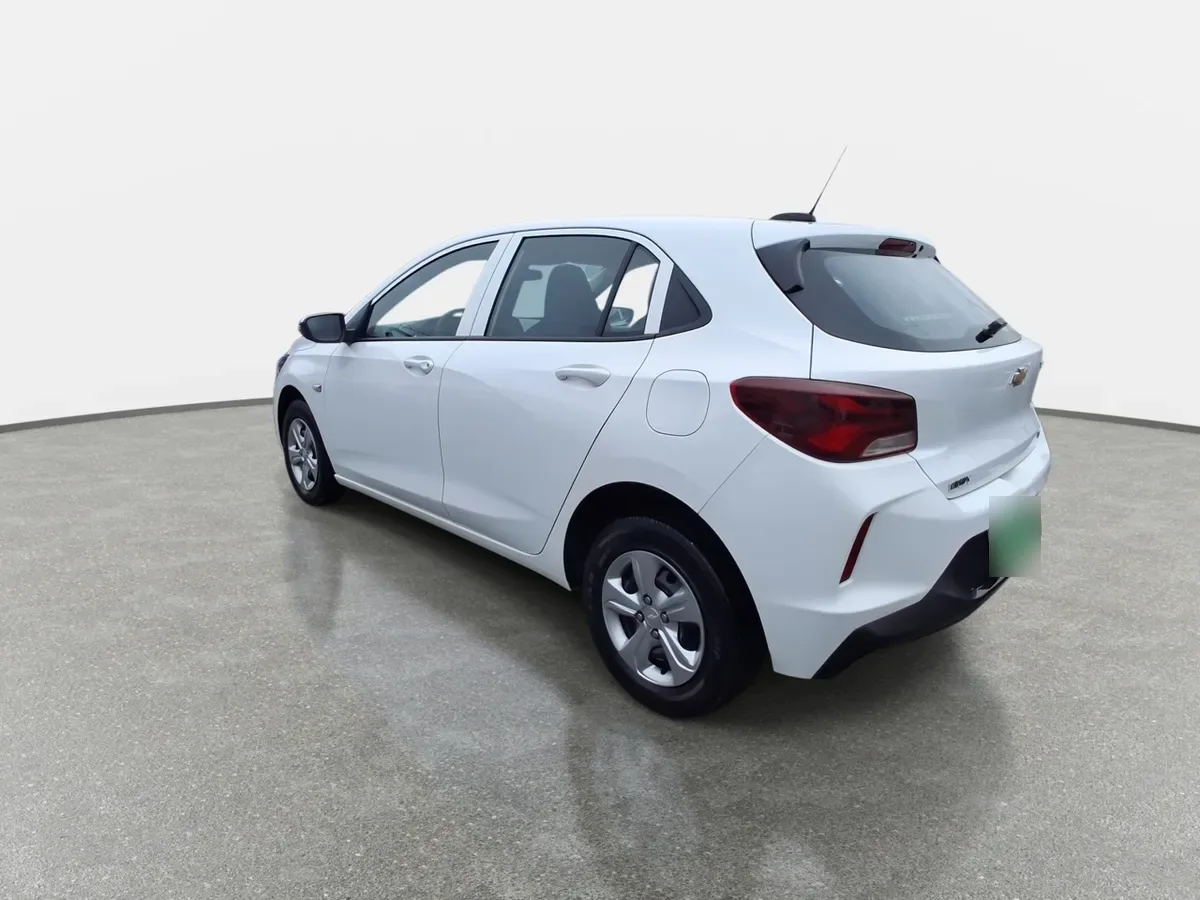 Chevrolet Onix 1.0t Lt P3 4x2 Hb Mt 5p año 2024