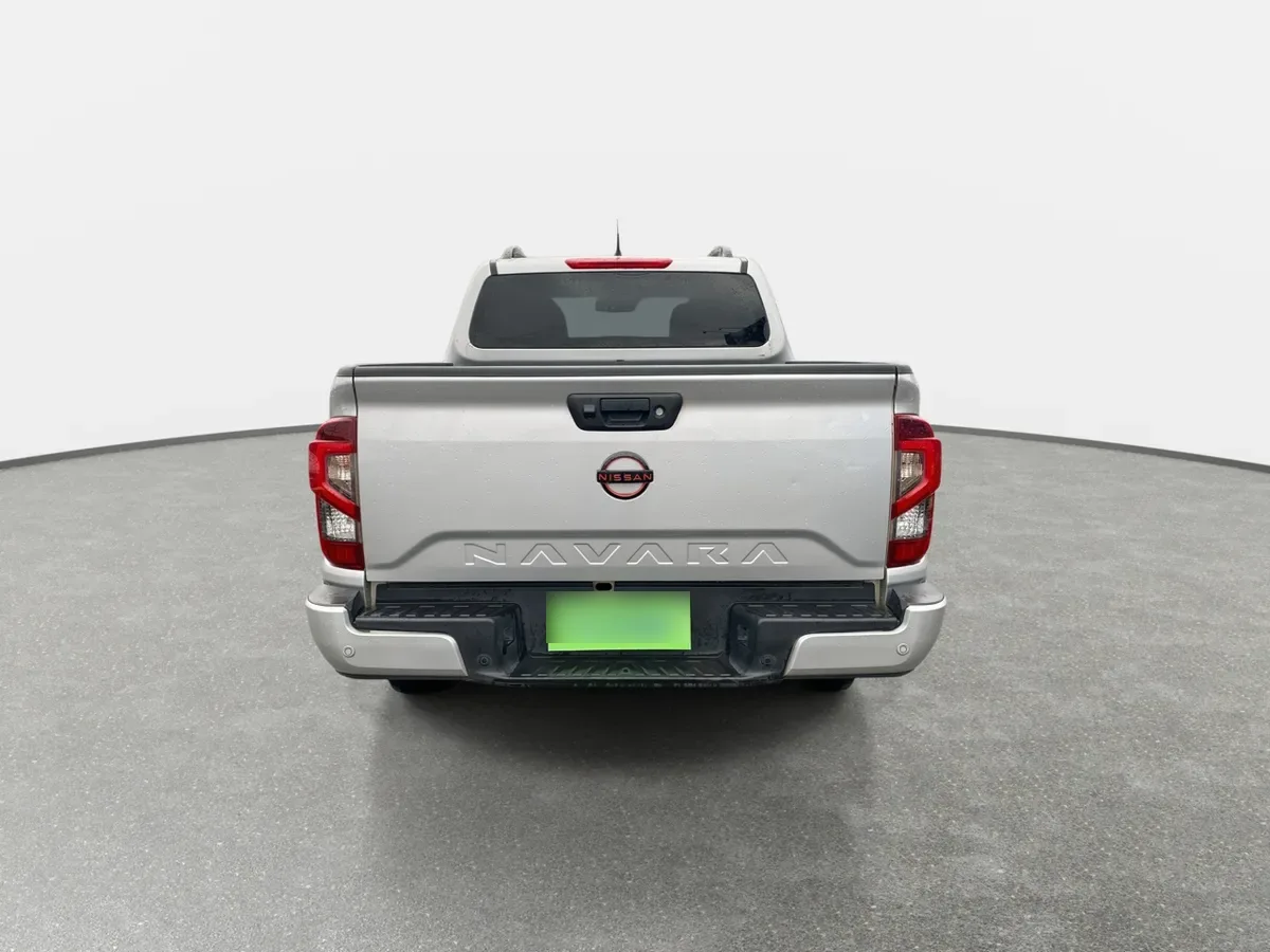 Nissan Navara 2.3d Pro4x Diesel 4x4 Dob.cab. At 4p año 2023