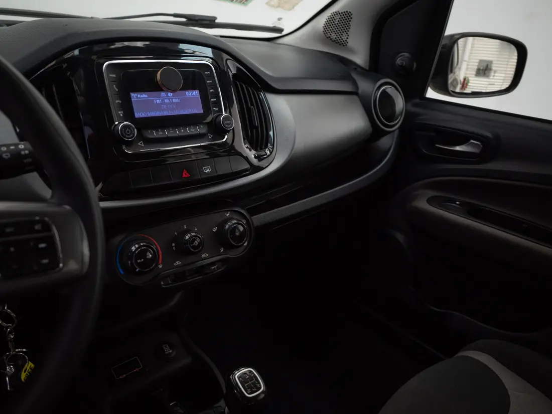 Fiat Uno Uno 1.4 Way Evo Aa Fl Mt año 2018