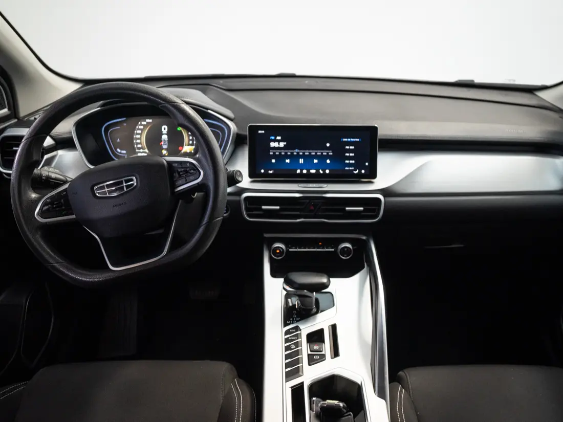 Geely Coolray 1.5 Comfort 7dct At año 2023