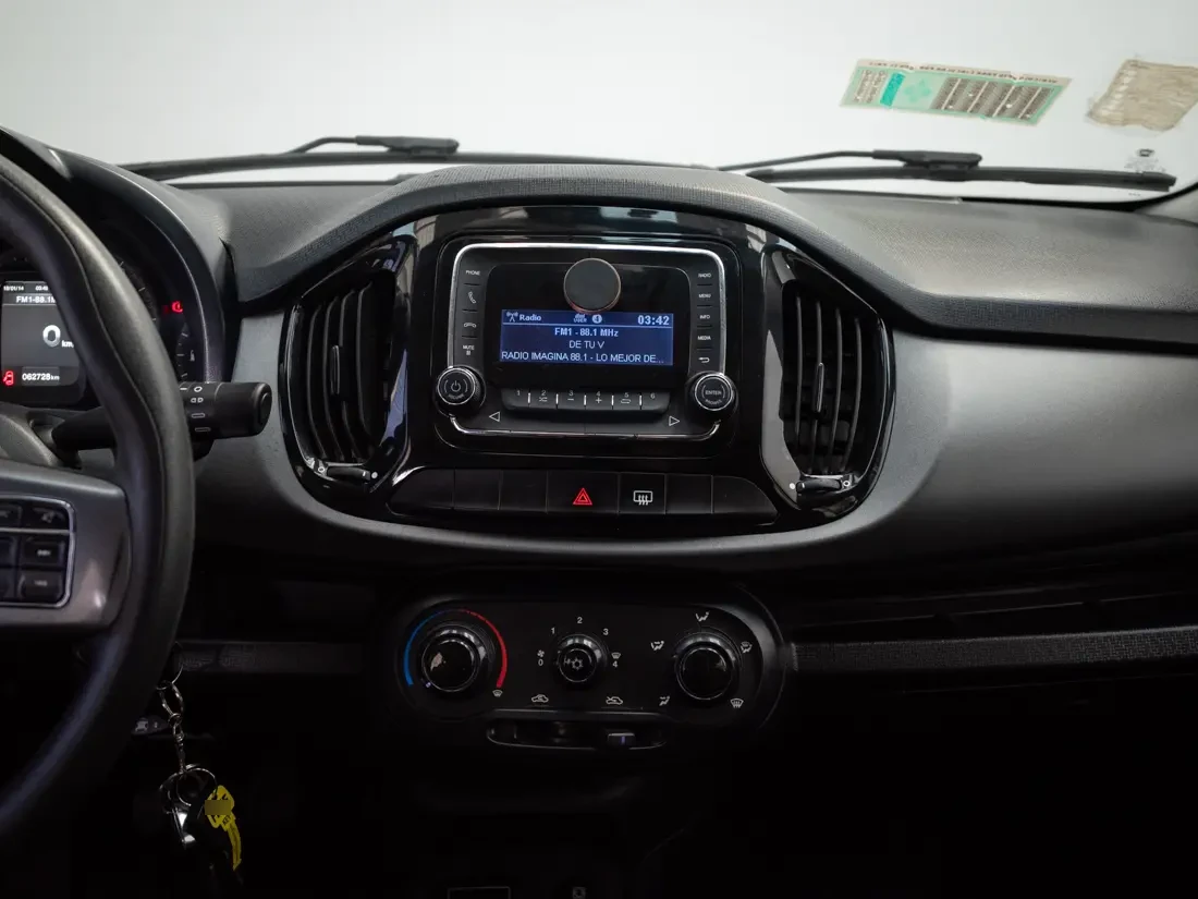 Fiat Uno Uno 1.4 Way Evo Aa Fl Mt año 2018
