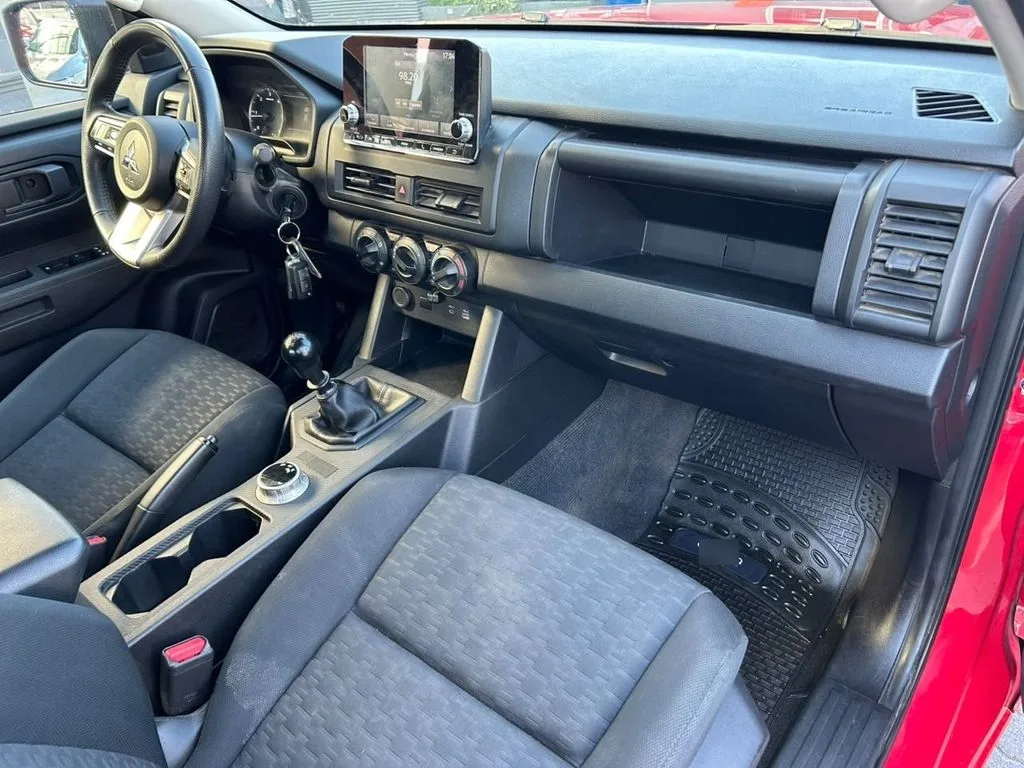 Mitsubishi L200 Katana Xrt 4x4 2.4 año 2024