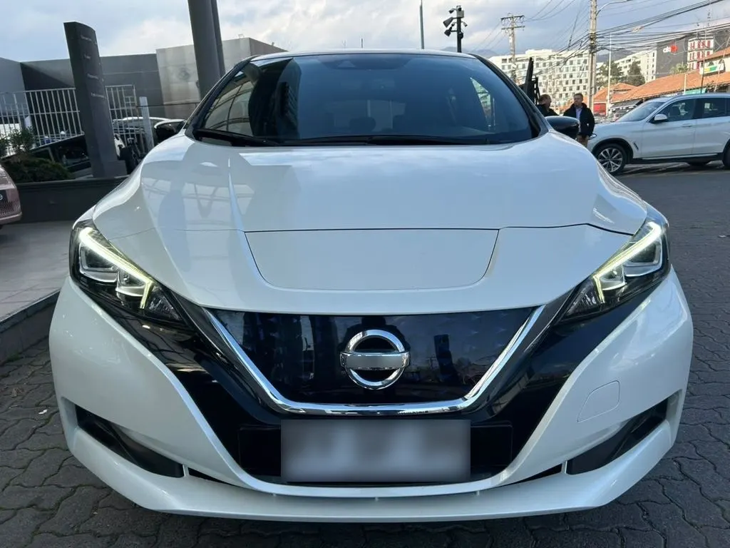 Nissan Leaf Ze1 año 2022