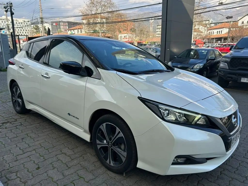 Nissan Leaf Ze1 año 2022