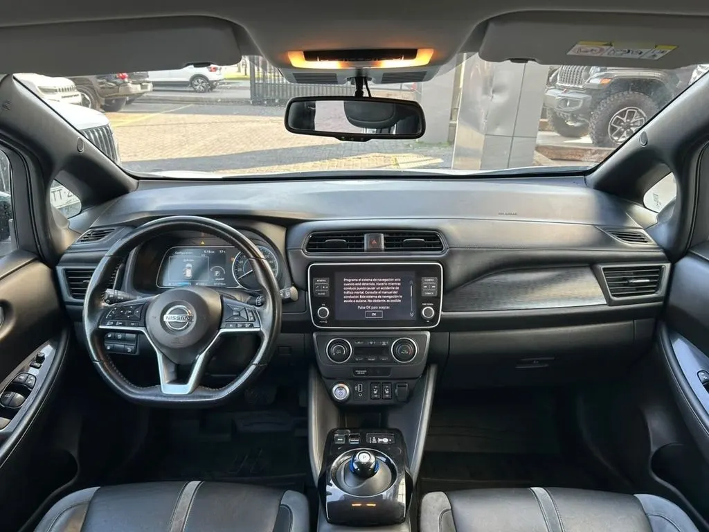 Nissan Leaf Ze1 año 2022