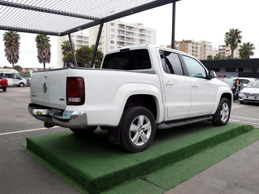 Volkswagen Amarok Highline 2.0 At 4x4 año 2023