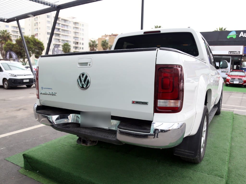 Volkswagen Amarok Highline 2.0 At 4x4 año 2023