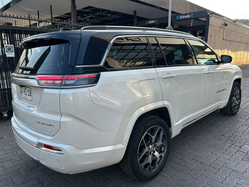Jeep Commander Overland 1.3 Aut año 2023