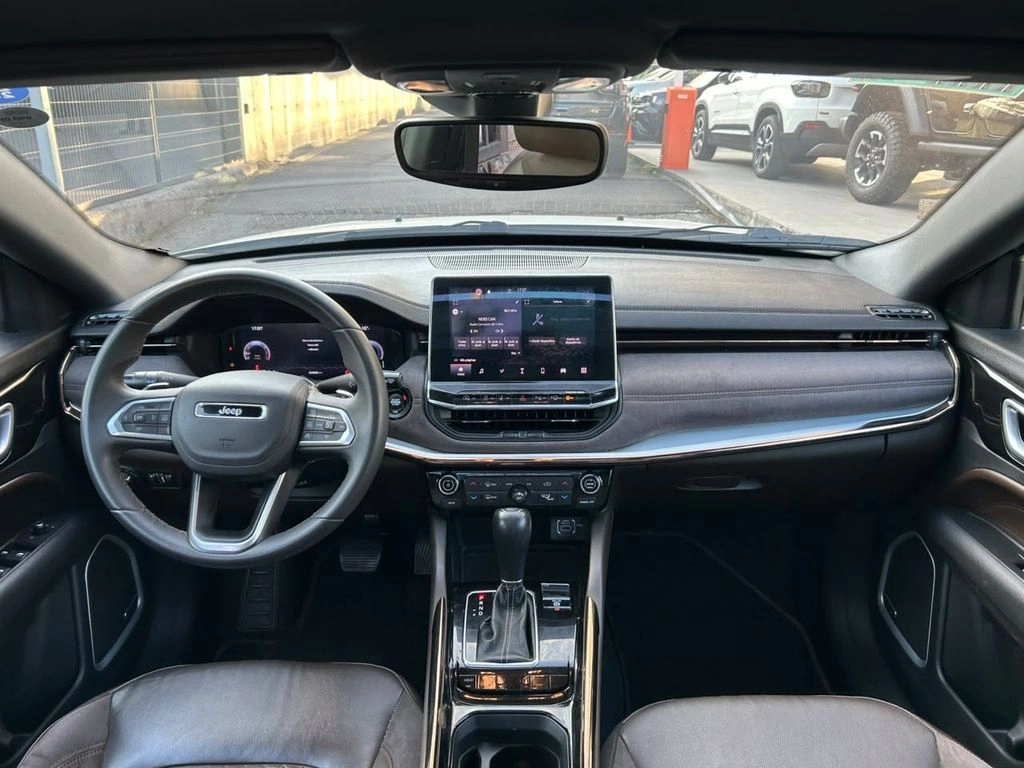 Jeep Commander Overland 1.3 Aut año 2023
