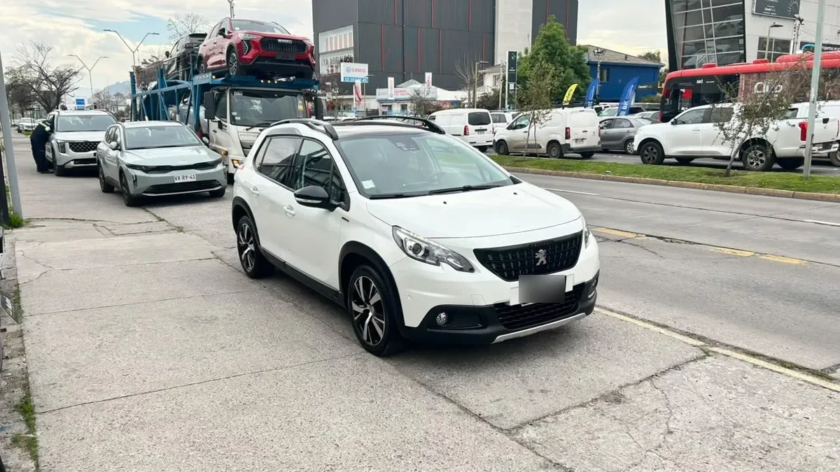 Peugeot 2008 Gt Line 1.2 Aut año 2018