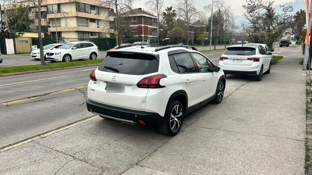 Peugeot 2008 Gt Line 1.2 Aut año 2018