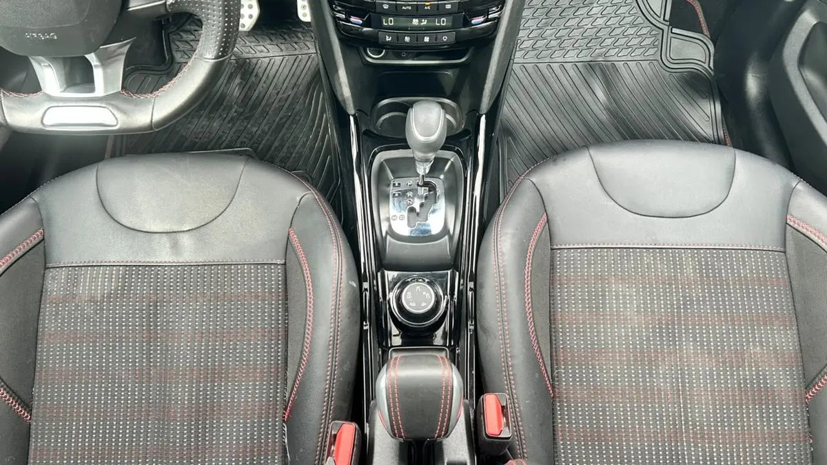Peugeot 2008 Gt Line 1.2 Aut año 2018