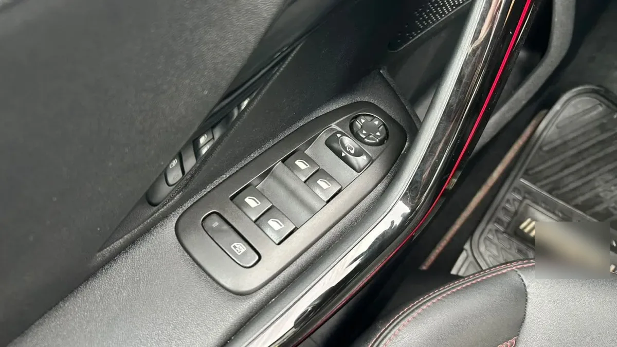 Peugeot 2008 Gt Line 1.2 Aut año 2018